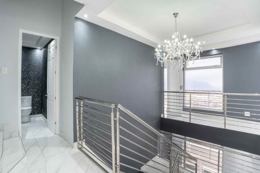 5 Bedroom Property for Sale in Fairhaven Country Estate Western Cape